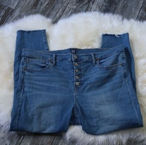 Size 18 Button Fly Light Wash Gap Jeans